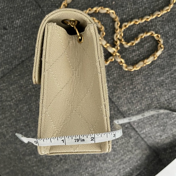 Chanel Vintage Caviar Beige Mini Square with 24K GHW - Picture 12 of 17